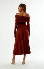 WEWOREWHAT Off-The-Shoulder Ruched Midi Dress